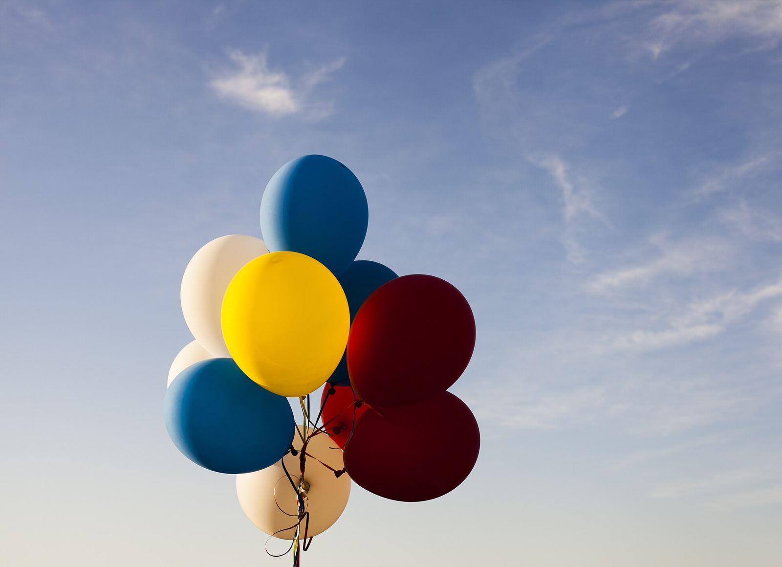 Seikat balon warna-warni